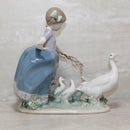 Lladró Figurine: 5503 Hurry now