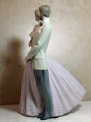 Lladró Figurine: 5539 Puppy Dog Tails