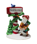 Department 56: 56081 Trimming the North Pole
