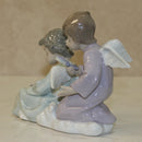Lladró Figurine: 5727 Angel Care