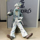 Lladró Figurine: 5762 Checking the Time