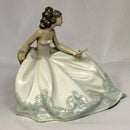 Lladró Figurine: 5859 At the Ball