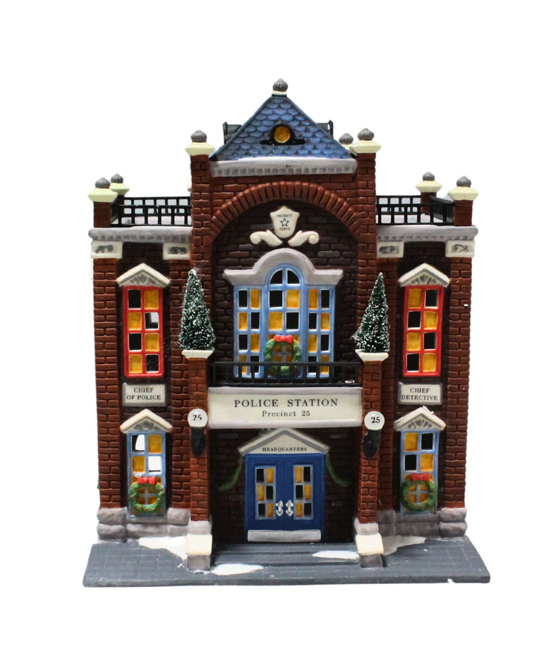 Department 56: 58941 Precinct 25 Police Station