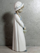 Lladró Figurine: Nao 597 Baskets of Sweets