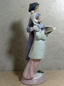 Lladró Figurine: 6128 Christmas Melodies