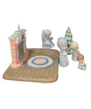 Precious Moments Figurine 613118, X'mas Fireplace and Floor Setting