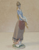 Lladró Figurine: 6370 Country Chores