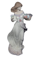 Lladró Figurine: 6576 Autumn Romance