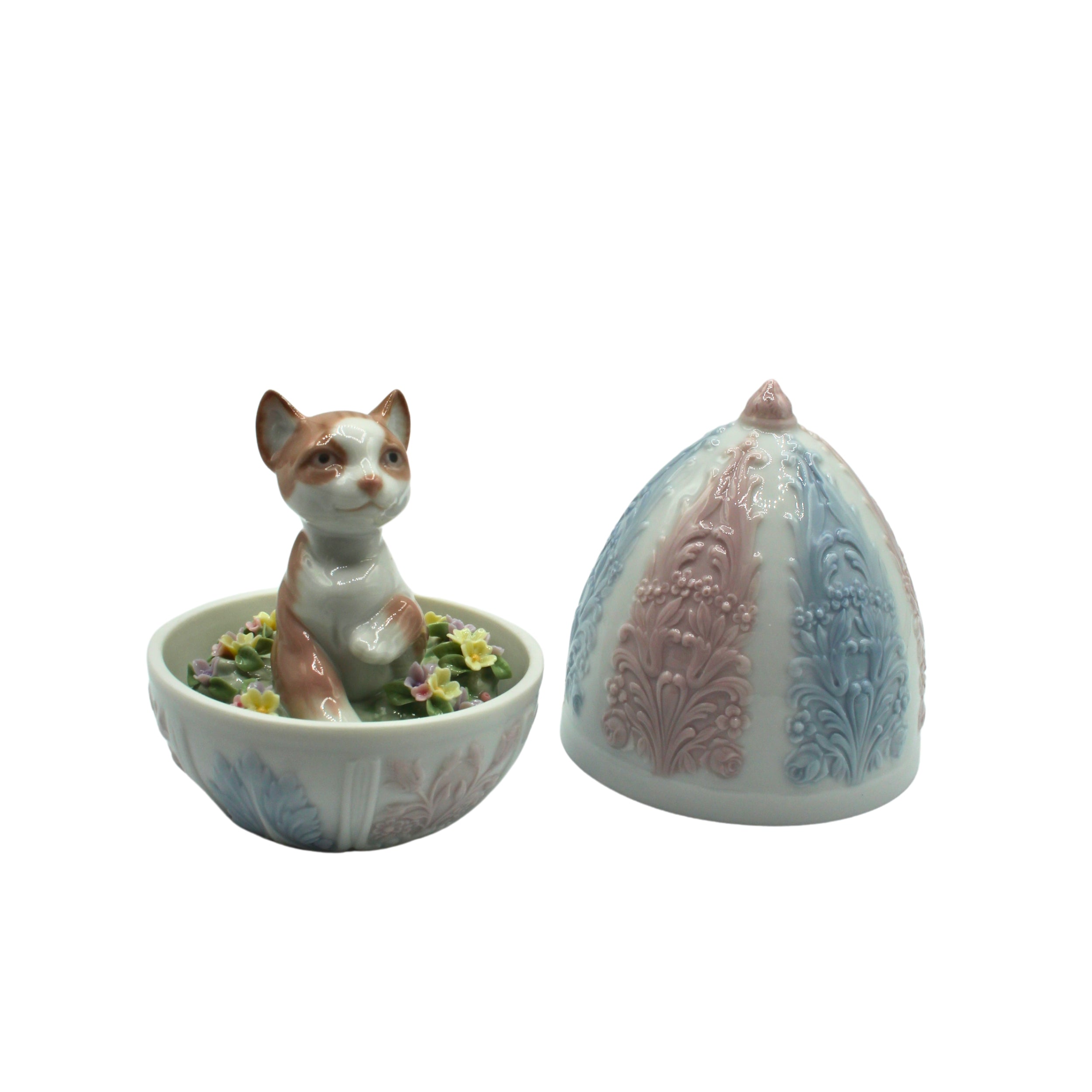 Lladró Figurine: 6616 Kitty Surprise