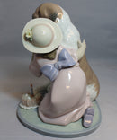 Lladró Figurine: 6632 A Birthday Kiss