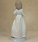 Lladró Figurine: 6669 A Stocking for Kitty