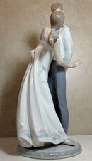 Lladró Figurine: 6746 Love's Little Surprises