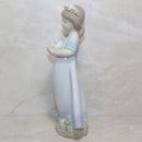 Lladró Figurine: 6807 Peaceful