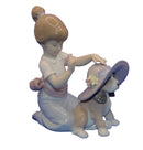 Lladró Figurine: 6862 An Elegant Touch
