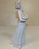 Lladró Figurine: 7644 Innocence in Bloom