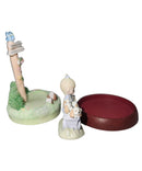 Precious Moments Figurine 818027, God Loveth a Cheerful Giver