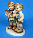 Hummel Figurine: Gifts of Love - 909