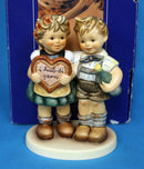 Hummel Figurine: Gifts of Love - 909