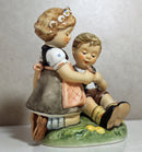 Hummel Figurine: Blumenkinder - 914