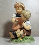 Hummel Figurine: Blumenkinder - 914