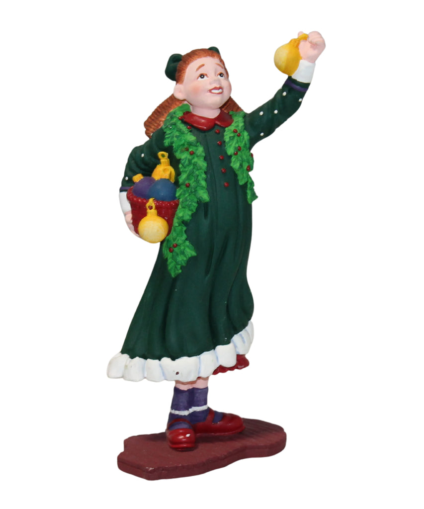 Department 56: 93300 Tess trims the Tree