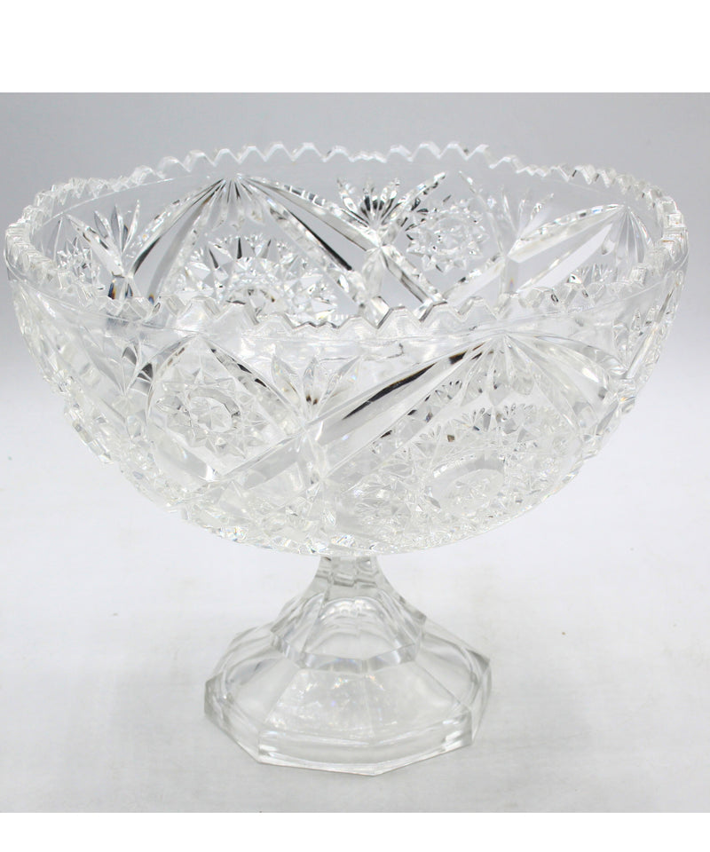 Crystal Cut Pedestal Centerpiece