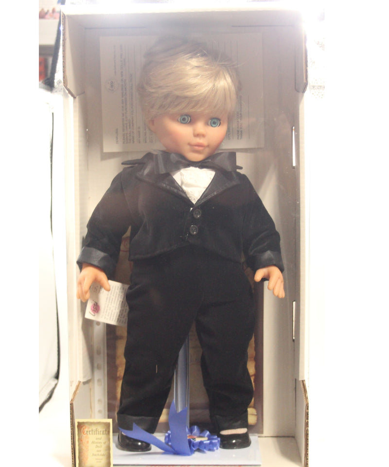 Lissi Puppen Phillip Doll