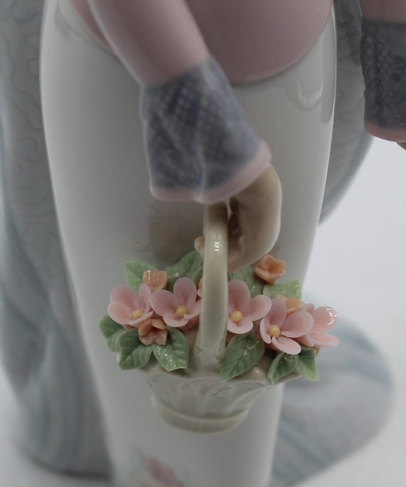 Lladro "Basket of Love" figurine
