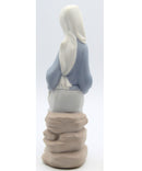 Lladro Porcelain Figure " Girl with lilacs sitting" Item
