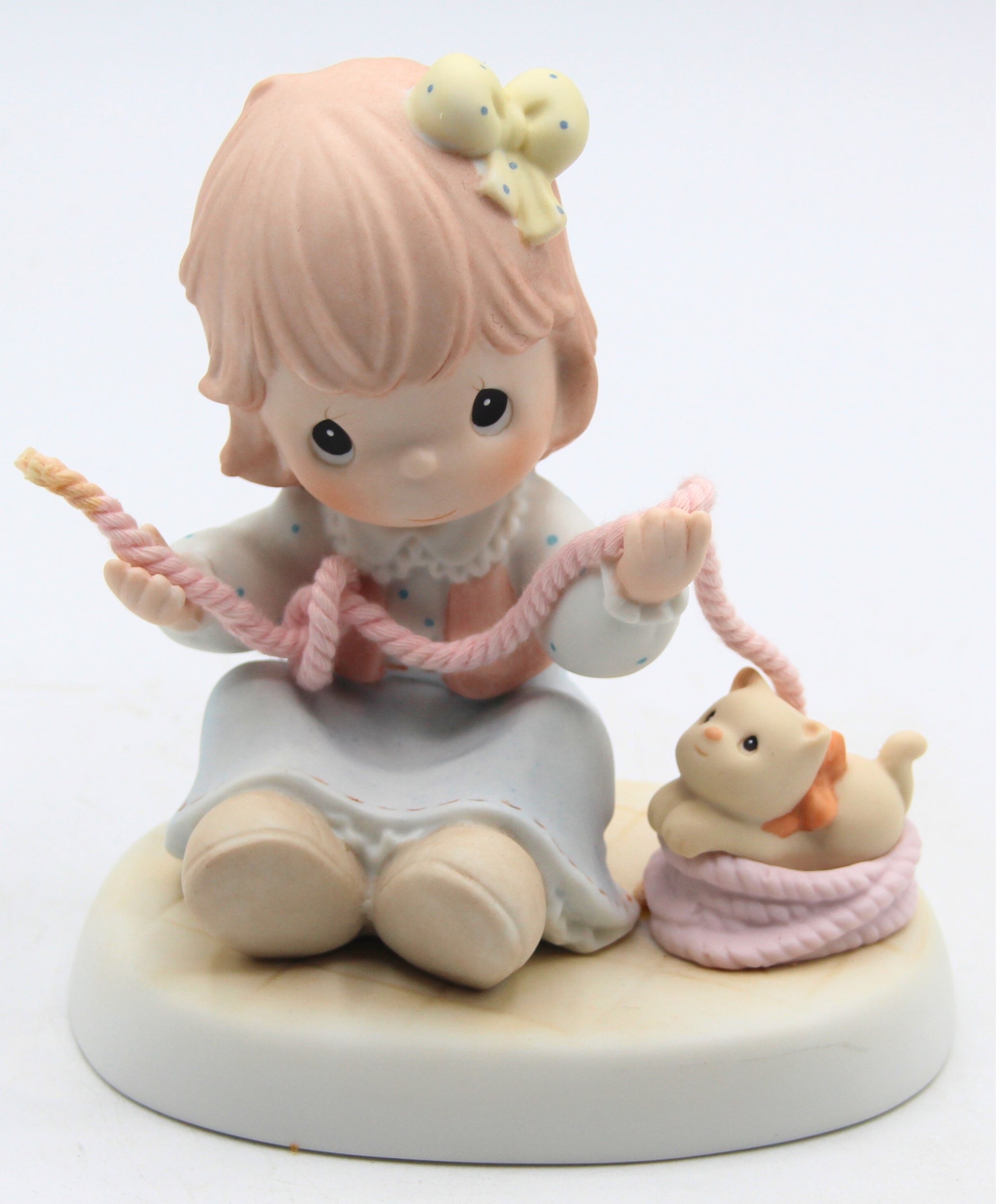 Precious Moments "Believe it or knot I luv you"