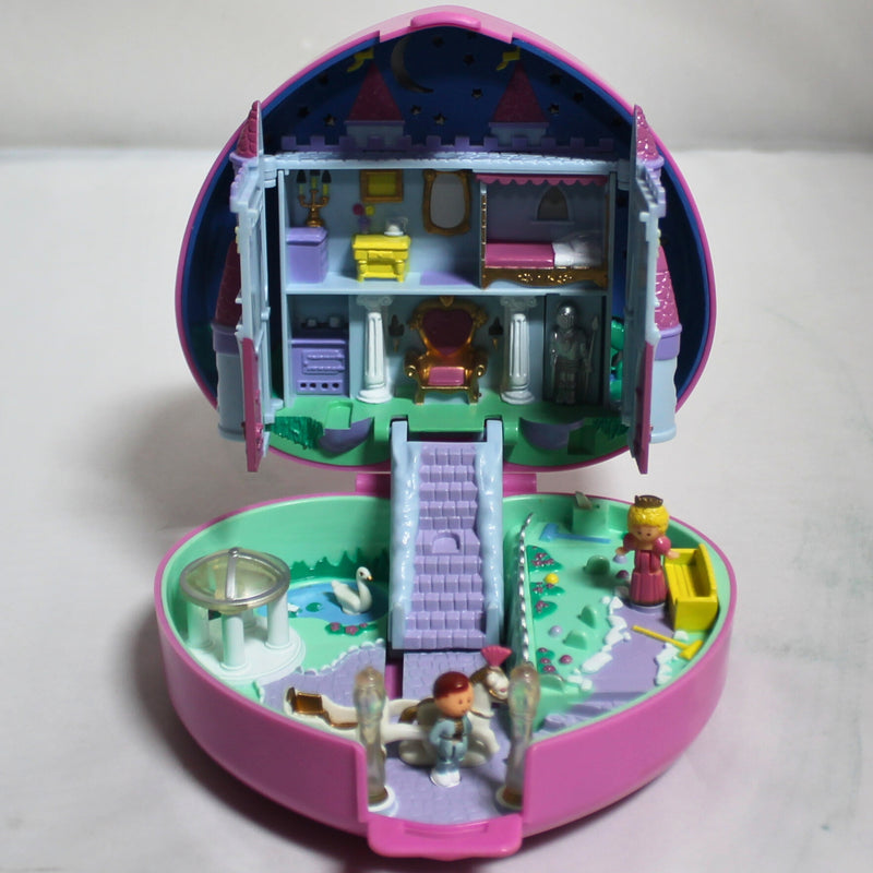 Polly Pocket: Heart Shaped Compact Mini Doll House Starlight Castle