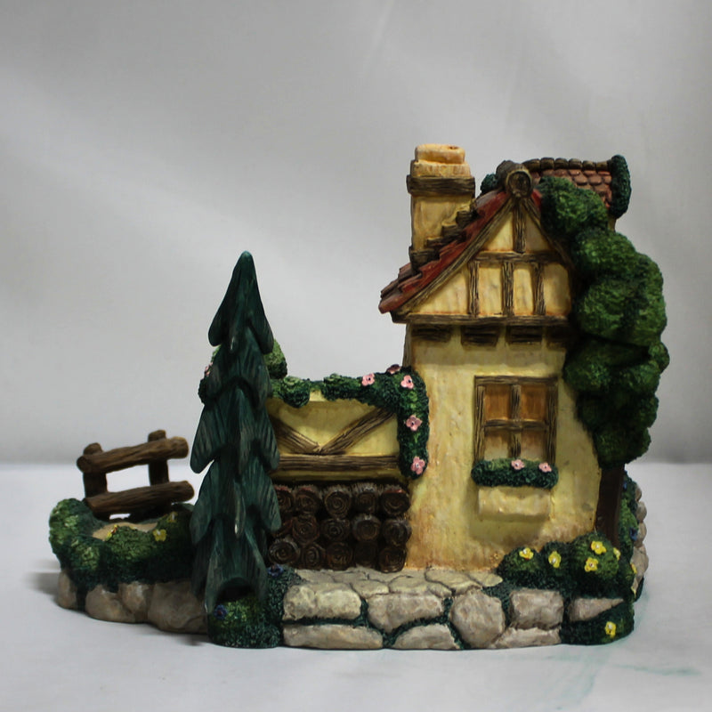 Hummel: Home Sweet Home Figurine | 818014