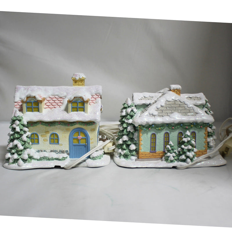 Lot of 2 Precious Moments: Christmas Village Buildings | 78926 & 79390