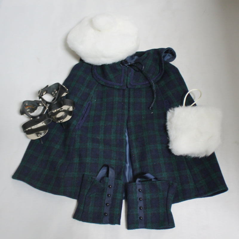 American Girl: Samantha's Skates, Cape, Muffs & Hat