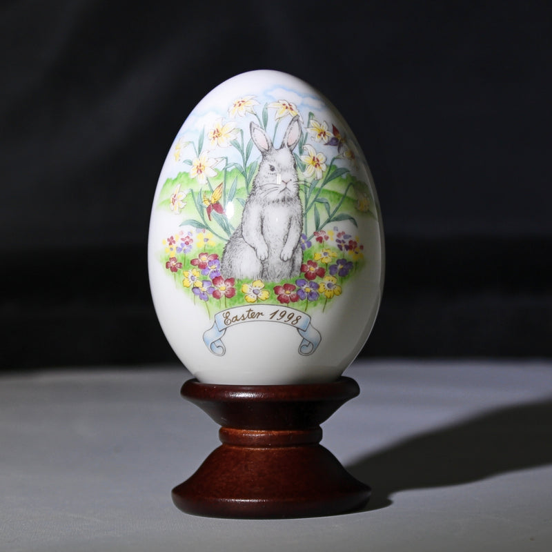 Noritake Limited Edition  Easter Egg 1998 Twenty-eighth Edition with Wood Stand