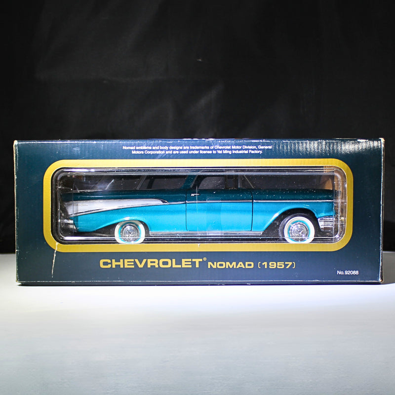 Road Tough Diecast Collection 1:18 Scale Teal 1957 Chevrolet Nomad Wagon