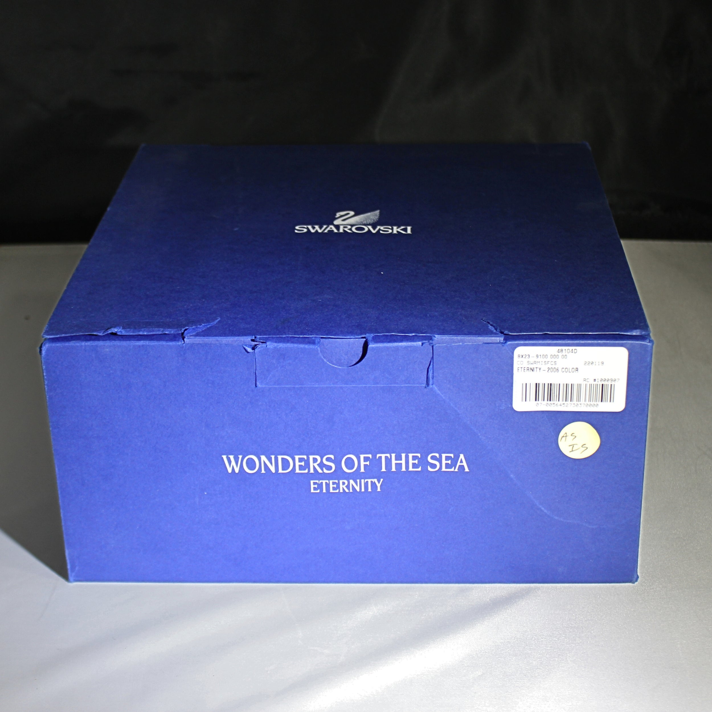Swarovski Crystal Wonders of the Sea Eternity | Chipped | As Is