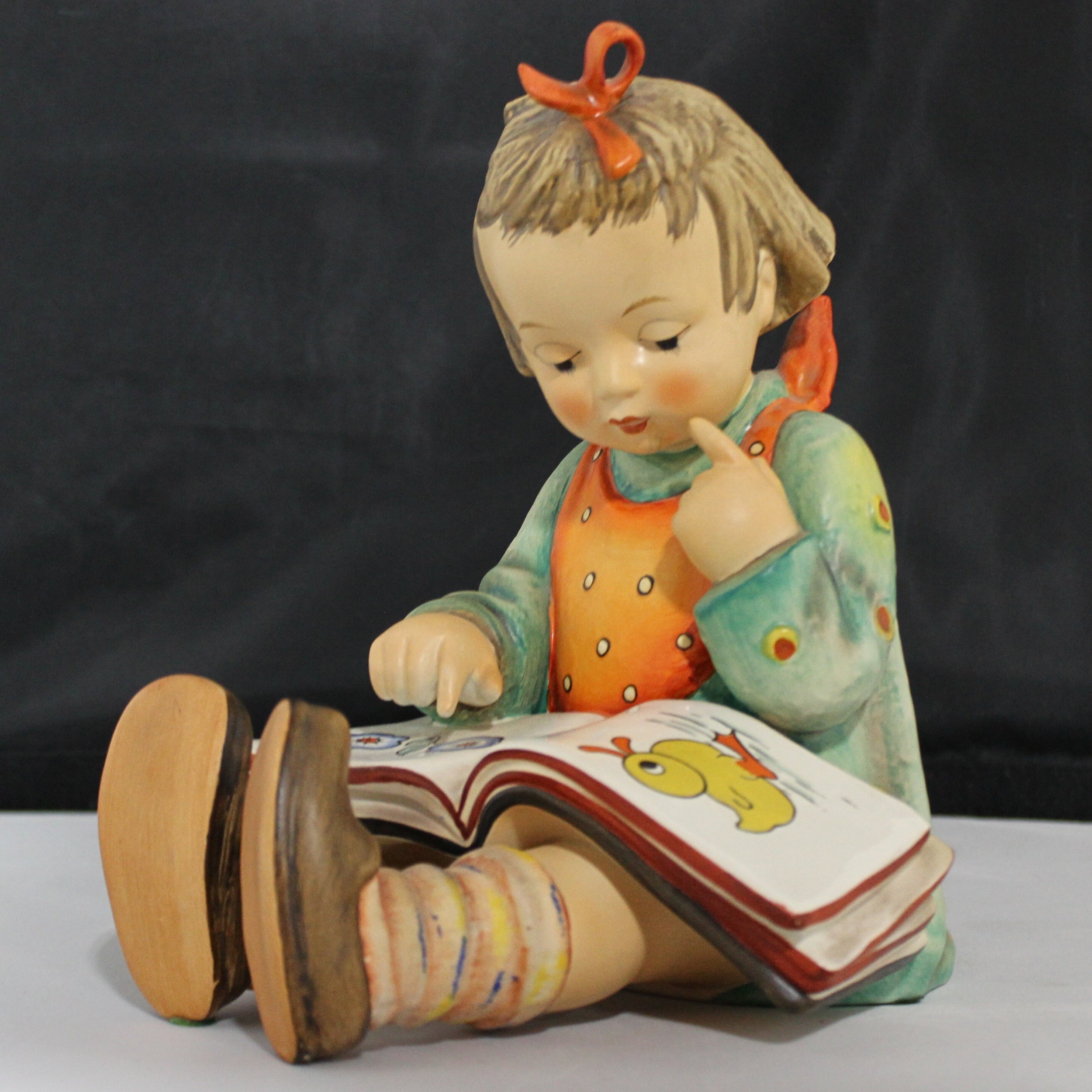 Vintage Hummel Book Worm