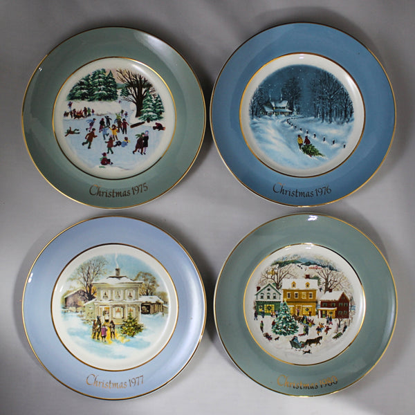 7版　島　9枚セット　　7ED　john avon　旧枠foil Lot of 4: Vintage 1970's Avon Christmas Plates