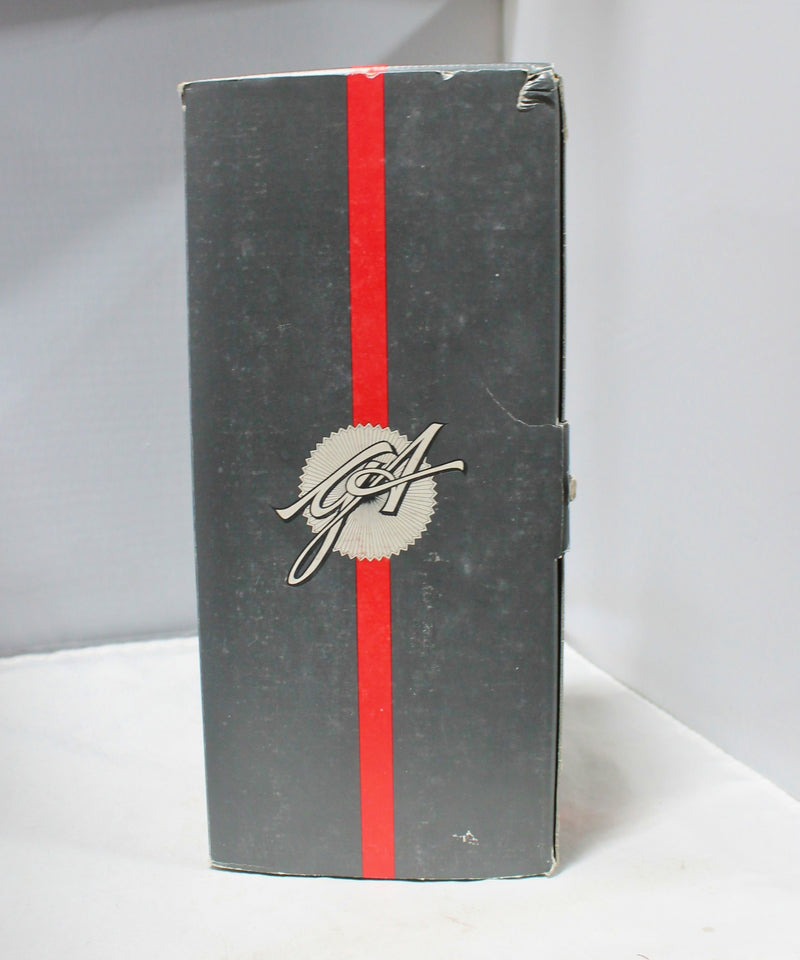 Giuseppe Armani Sceglitrice Sculpture - 99