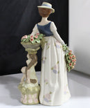 Lladro, Nadal Spanish Porcelain Figurine