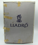 Lladró 5612 | Reflecting | Reglued