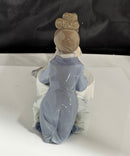 Lladro - A Little Romance - Porcelain Figurine, Please Read