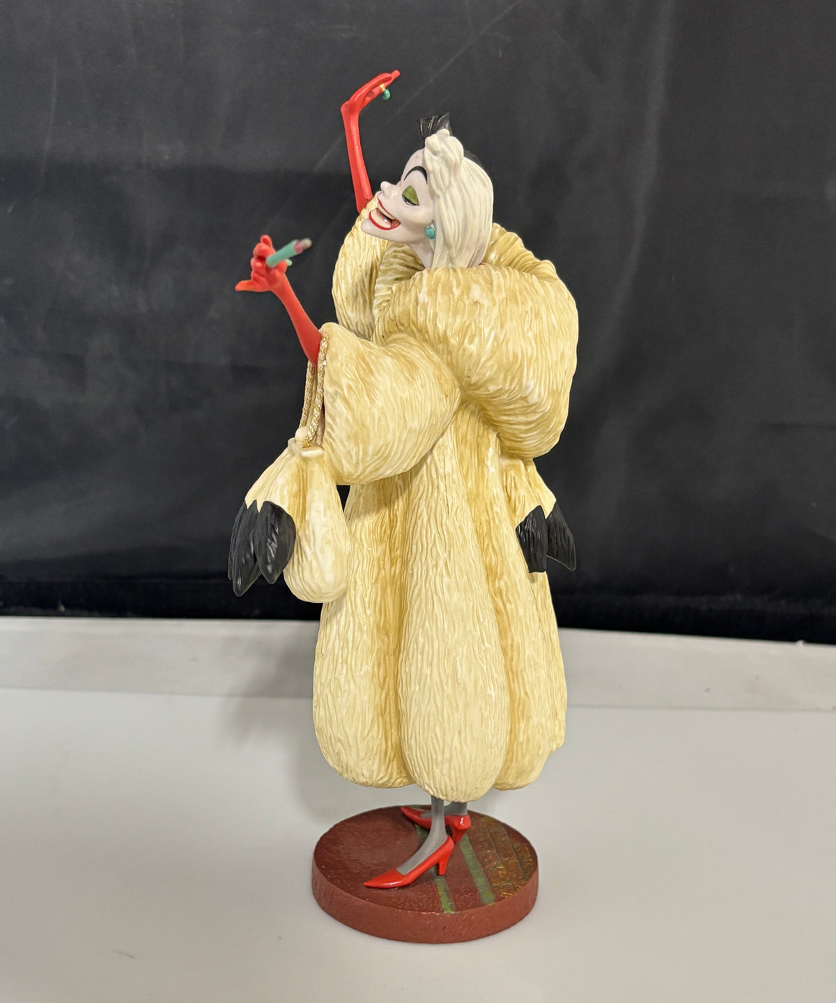 WDCC 101 Dalmatians Cruella De Vil - Anita, Daahling Please Read