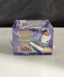 Fleer Mystique - 2000 MLB Hobby Box, Not Sealed