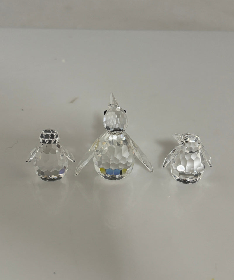 Swarovski - Mom and Baby Penguins