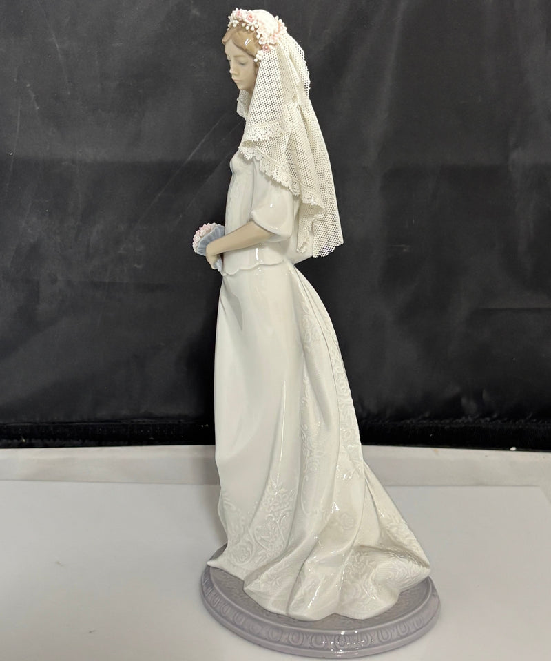 Lladro - Rare Bridal Portrait #5742, Please read