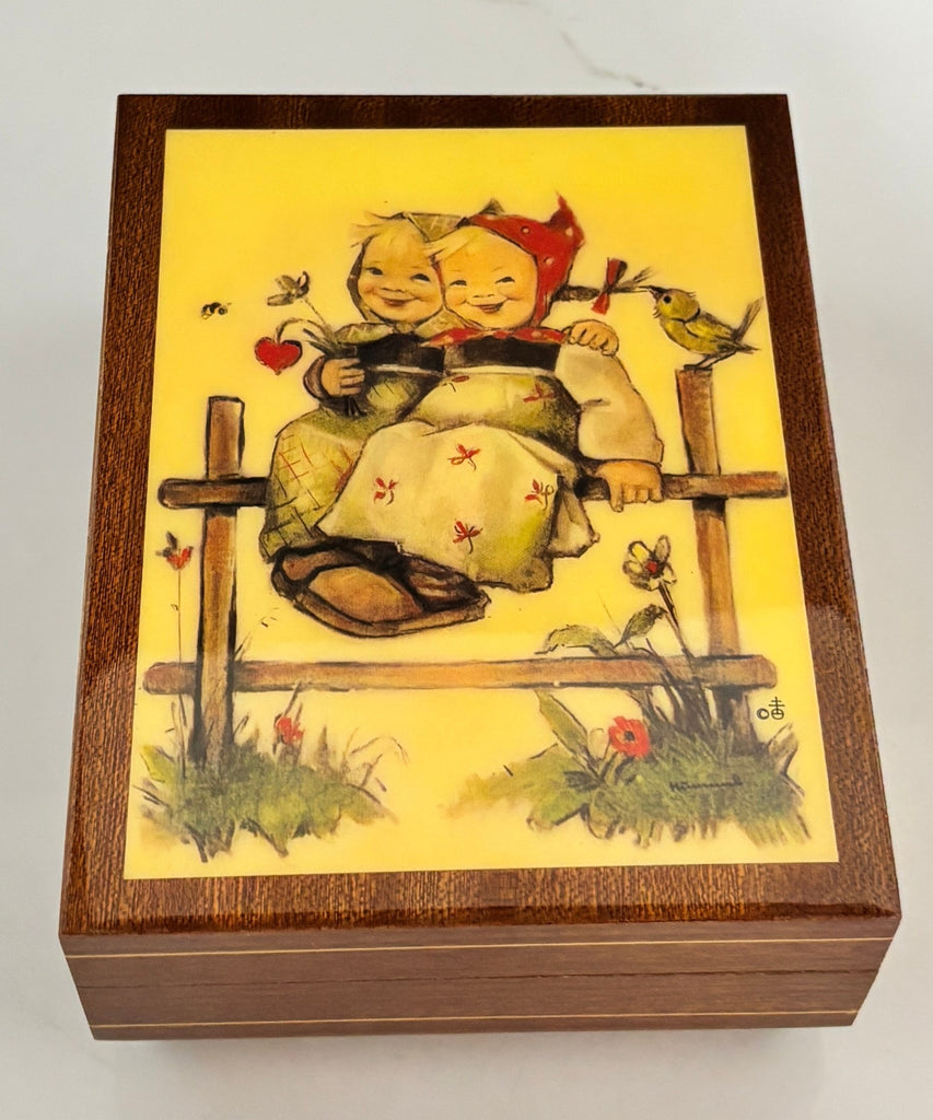 Hummel - Edelweiss Music Box, Made In Italy