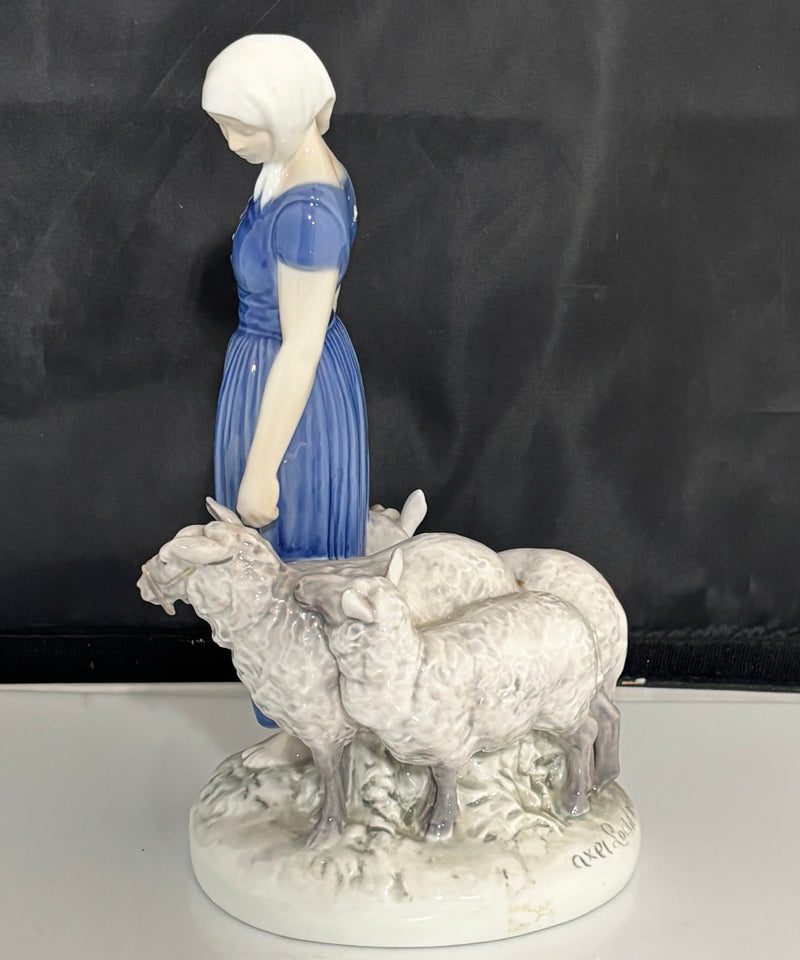 Bing & Grondahl Denmark Porcelain Figurine #846 Shepherdess