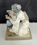 Lladro Geisha Arranging Flowers Figurine Porcelain